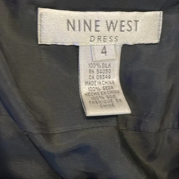 Vintage Nine West tiered silk cocktail dress - Picture 6 of 6